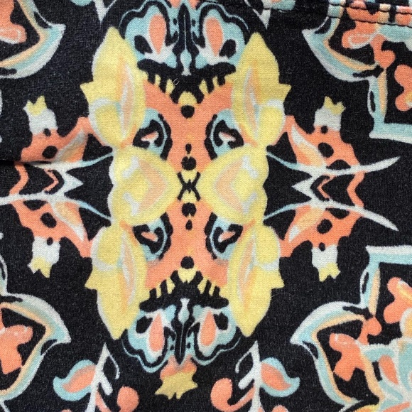 LuLaRoe Pastel Psychedelic 70s Vibes Floral OS Leggings - Picture 8 of 12